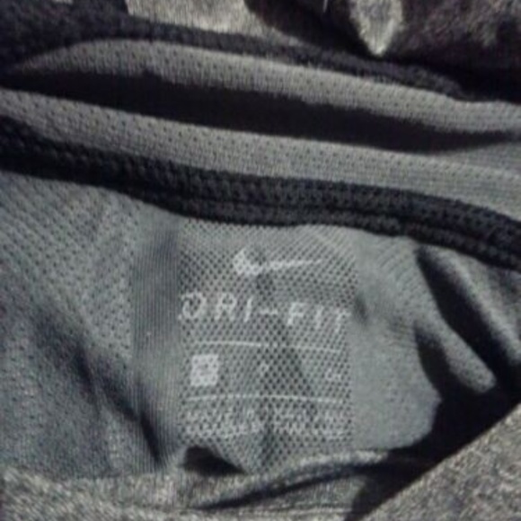 Nike Dri Fit Youth Hoodie Size Small - Picture 4 of 5